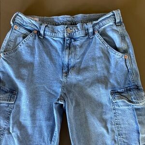 Women’s GAP 90’s Loose Cargo Mid rise.  Size 29 8 regular. 29” length.